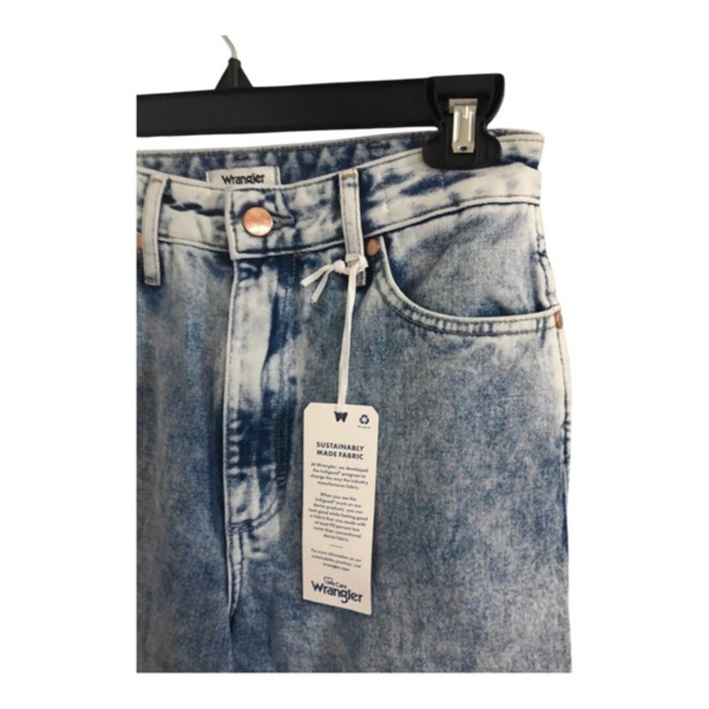 Wrangler Barrel‎ 652 High Waist Frayed Hem Let It Go light wash Jeans Size 26x31 - Picture 9 of 15